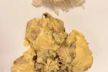 Poulet sauce moutarde à la crème et au cidre (recette gourmande)