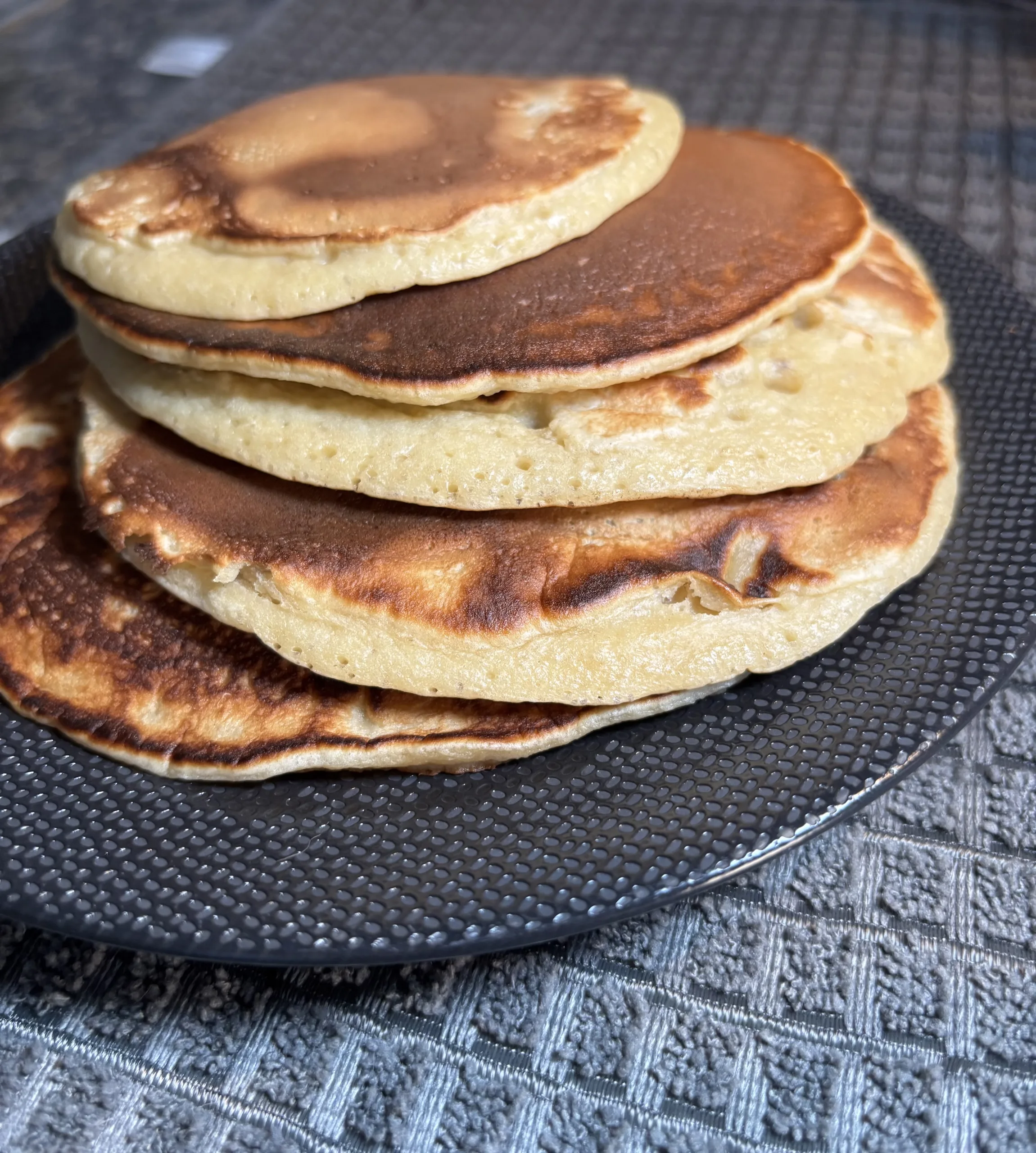 Pancakes à la banane faciles et moelleux
