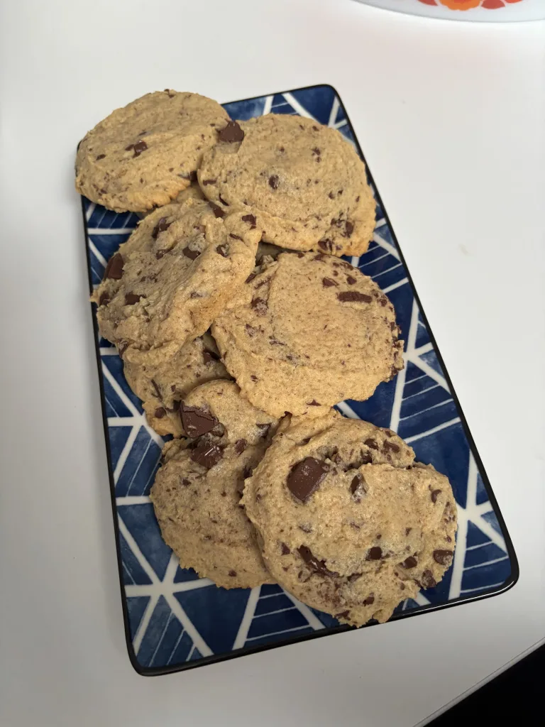 Cookies au beurre de cacahuètes et pépites de chocolat (recette facile et gourmande)