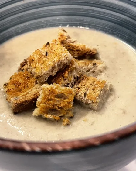 Soupe de chou-fleur et champignons réconfortante