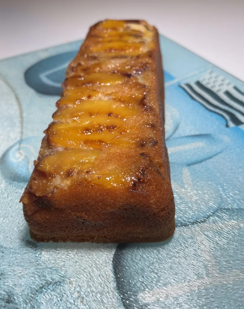 Gâteau renversé aux pêches (version moule à cake)