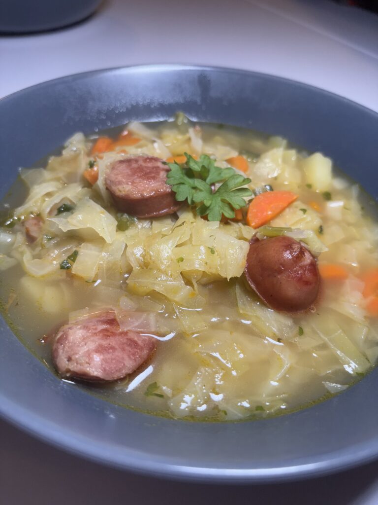 soupe de chou au saucisses