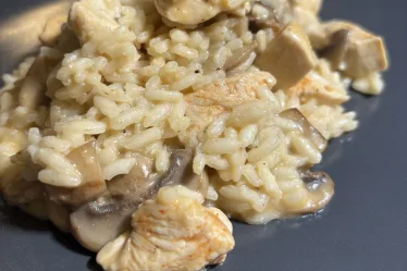 Risotto crémeux au poulet et aux champignons