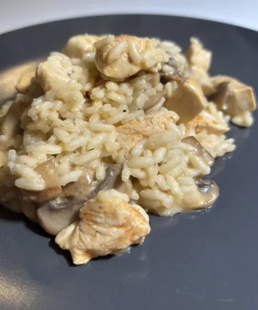 Risotto crémeux au poulet et aux champignons