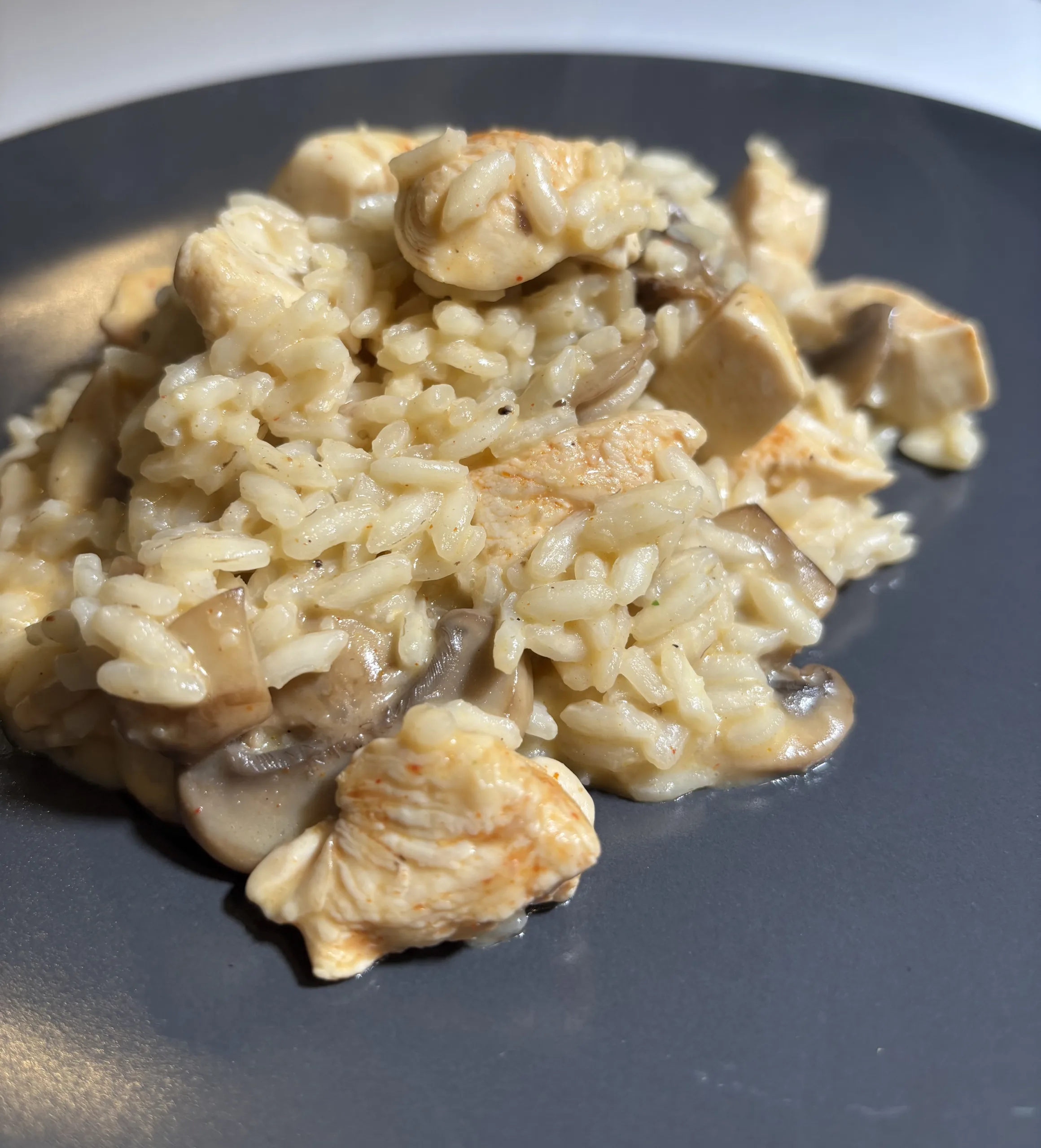 Risotto crémeux au poulet et aux champignons
